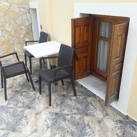 Montemar Studios & Apartments Аркаса Екстер'єр фото