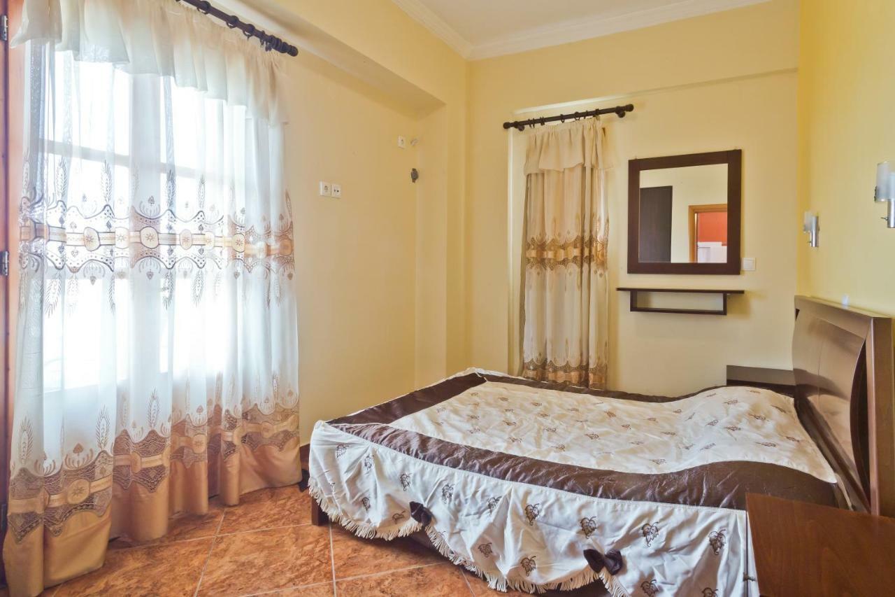 Montemar Studios & Apartments Аркаса Екстер'єр фото