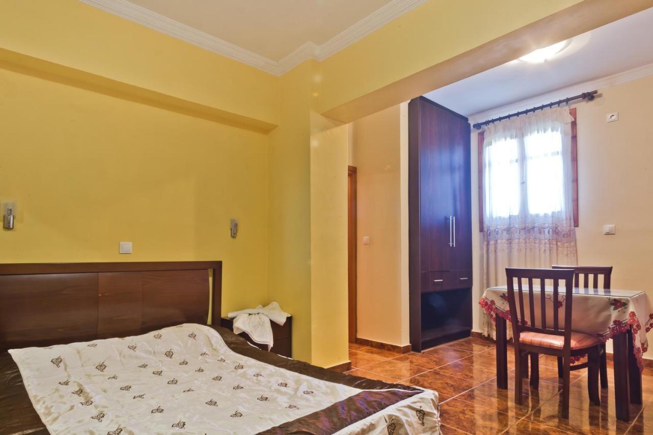 Montemar Studios & Apartments Аркаса Екстер'єр фото